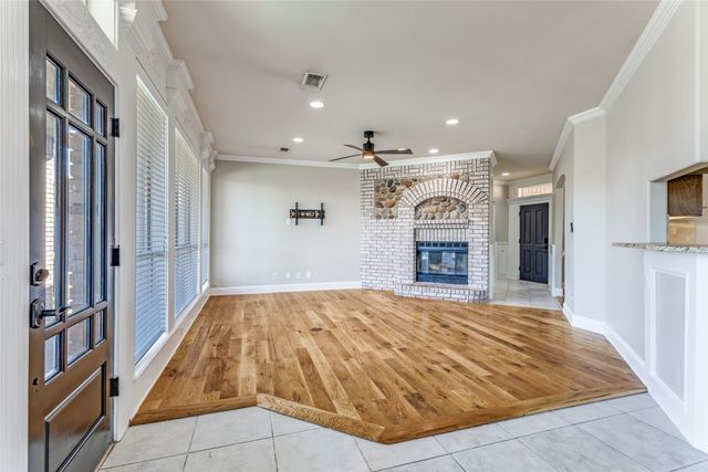 200 Applewood Lane, Haslet, TX 76052