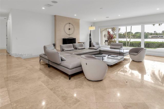 415 Rovino Ave, Coral Gables, FL 33156