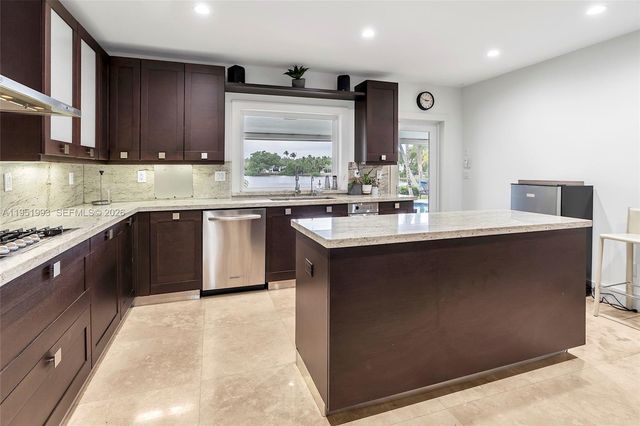 415 Rovino Ave, Coral Gables, FL 33156