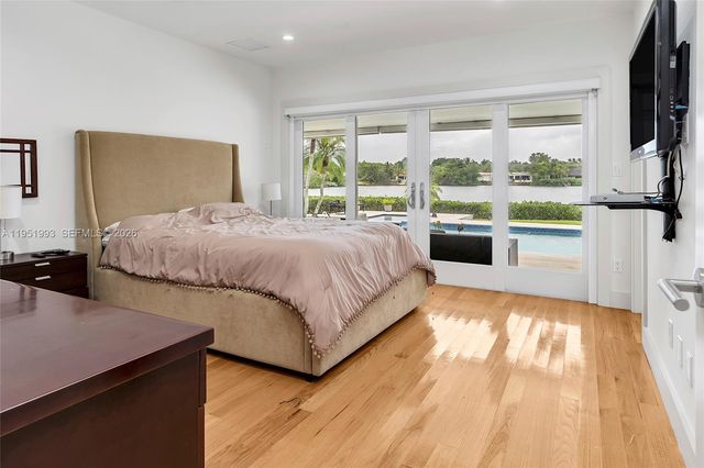 415 Rovino Ave, Coral Gables, FL 33156