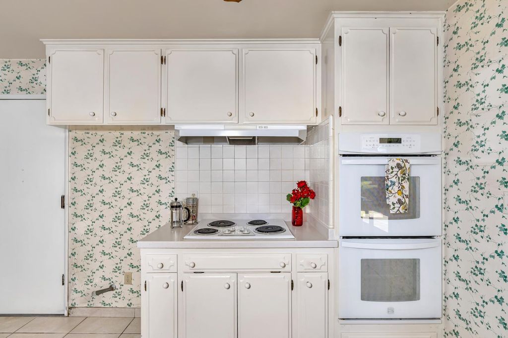 Image 21 of property listing at 448 Judy Court, Merced, CA 95348