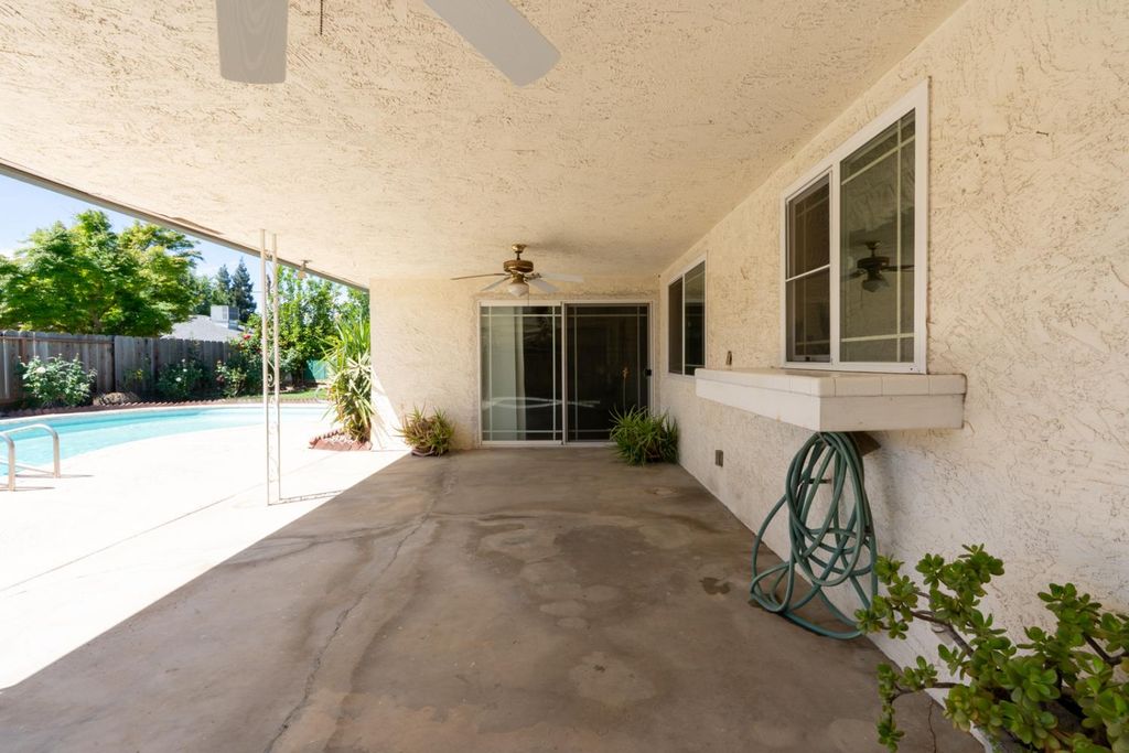 Image 43 of property listing at 448 Judy Court, Merced, CA 95348