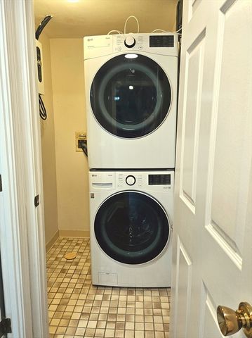 12 9th St 206, Medford, MA 02155