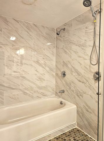 12 9th St 206, Medford, MA 02155