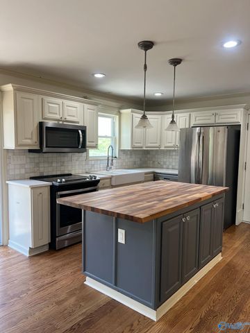 7110 Jones Valley Drive, Huntsville, AL 35802