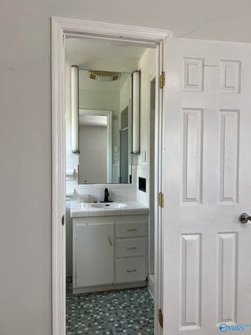 7110 Jones Valley Drive, Huntsville, AL 35802