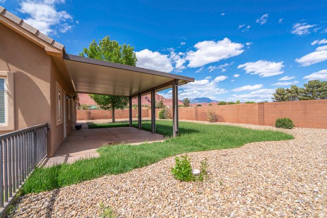 373 S 100 W, Ivins, UT 84738