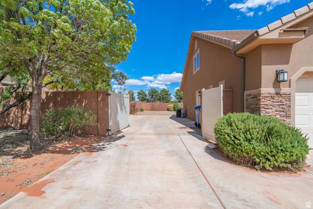 373 S 100 W, Ivins, UT 84738