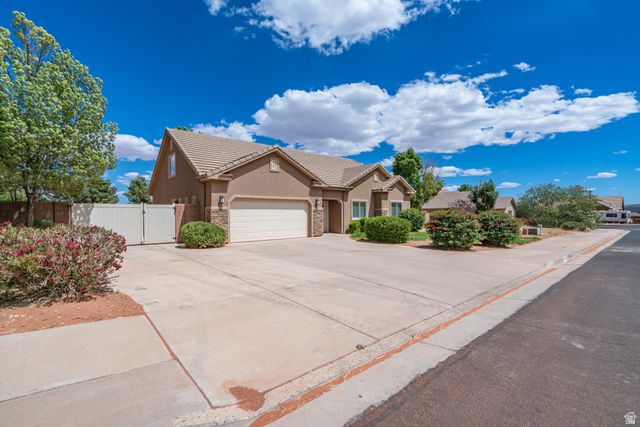 373 S 100 W, Ivins, UT 84738