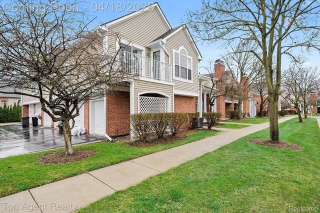 56192 Troon N, Shelby Charter Township, MI 48316