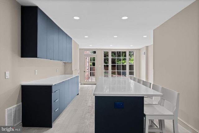 1525 35TH ST NW, Washington, DC 20007