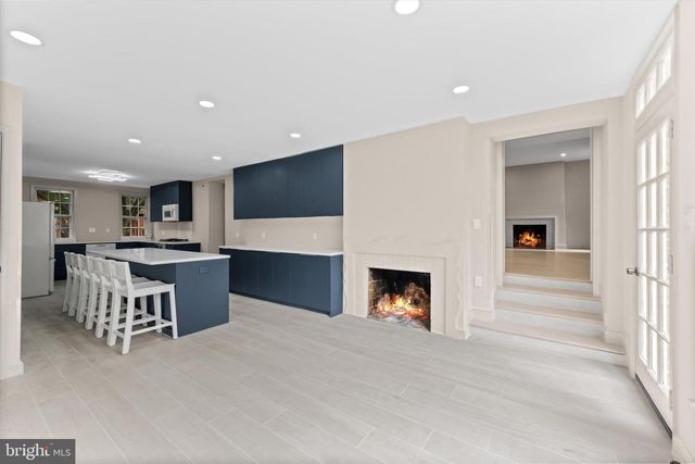 1525 35TH ST NW, Washington, DC 20007