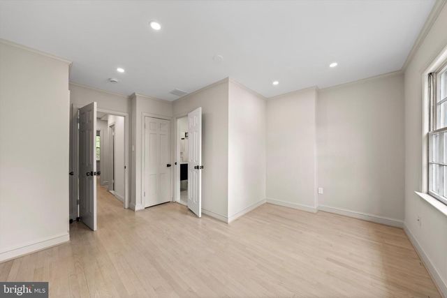 1525 35TH ST NW, Washington, DC 20007