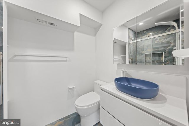 1525 35TH ST NW, Washington, DC 20007