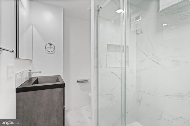 1525 35TH ST NW, Washington, DC 20007