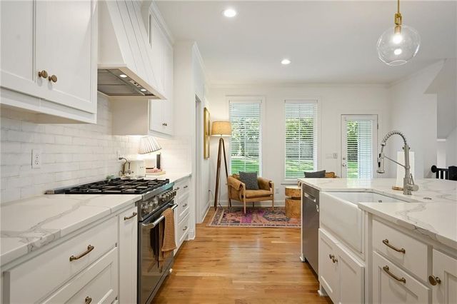 5917 W 61st Terrace, Mission, KS 66202
