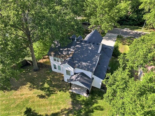 5917 W 61st Terrace, Mission, KS 66202
