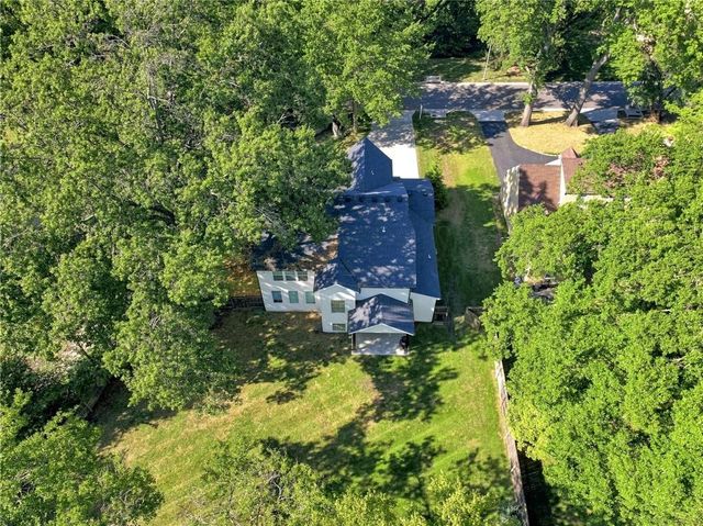 5917 W 61st Terrace, Mission, KS 66202