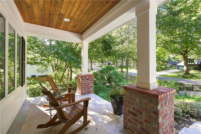 5917 W 61st Terrace, Mission, KS 66202