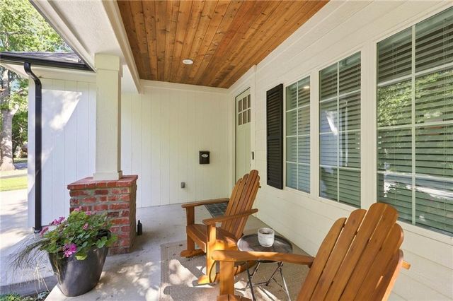 5917 W 61st Terrace, Mission, KS 66202