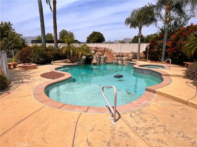 8053 Halbrook, Jurupa Valley, CA 92509