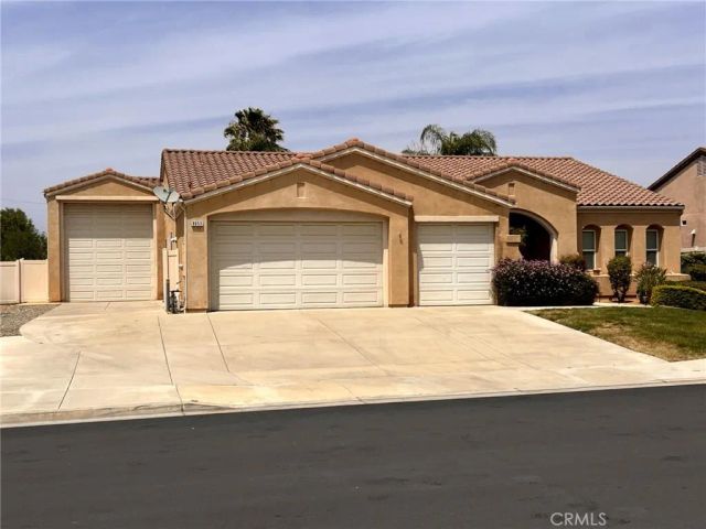 8053 Halbrook, Jurupa Valley, CA 92509