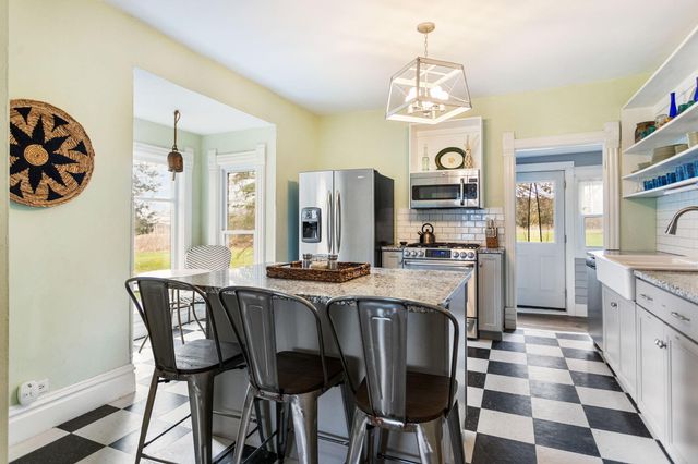 2135 68th Street, Fennville, MI 49408