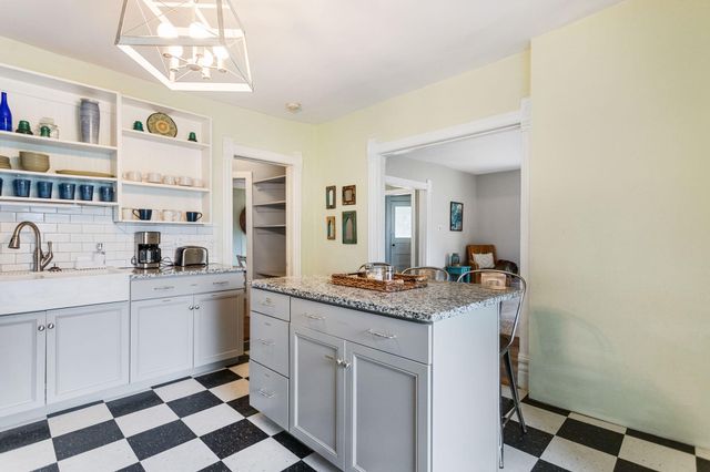 2135 68th Street, Fennville, MI 49408