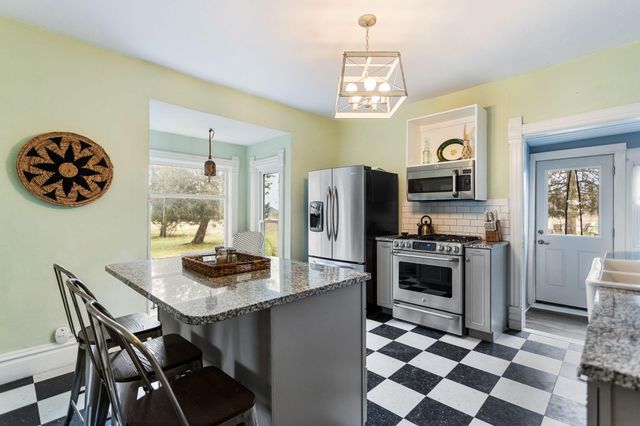 2135 68th Street, Fennville, MI 49408