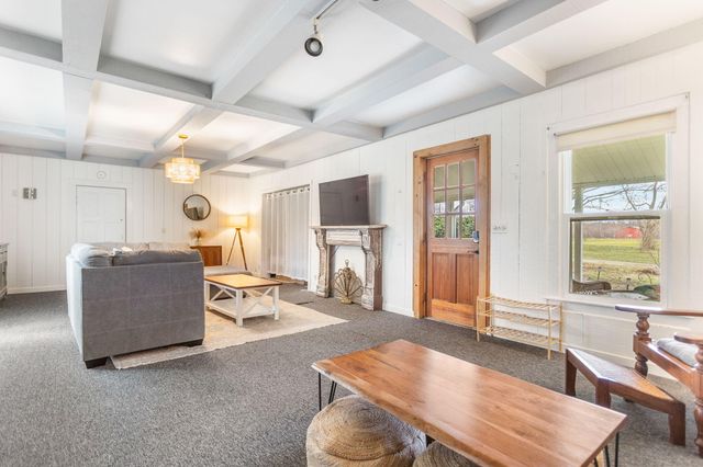 2135 68th Street, Fennville, MI 49408