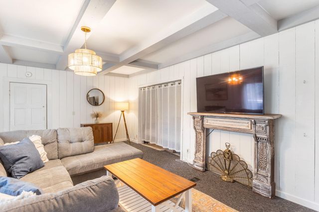 2135 68th Street, Fennville, MI 49408