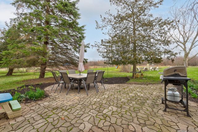 2135 68th Street, Fennville, MI 49408