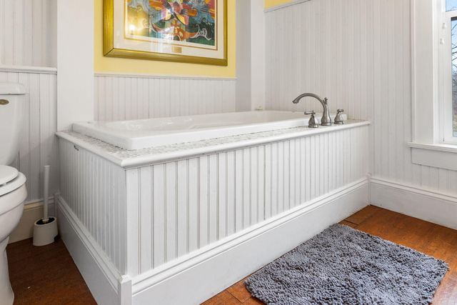 2135 68th Street, Fennville, MI 49408