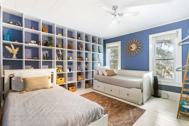 2135 68th Street, Fennville, MI 49408