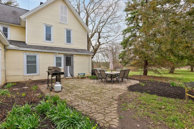 2135 68th Street, Fennville, MI 49408