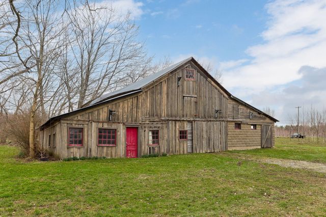 2135 68th Street, Fennville, MI 49408