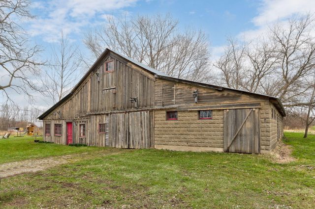 2135 68th Street, Fennville, MI 49408