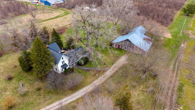 2135 68th Street, Fennville, MI 49408