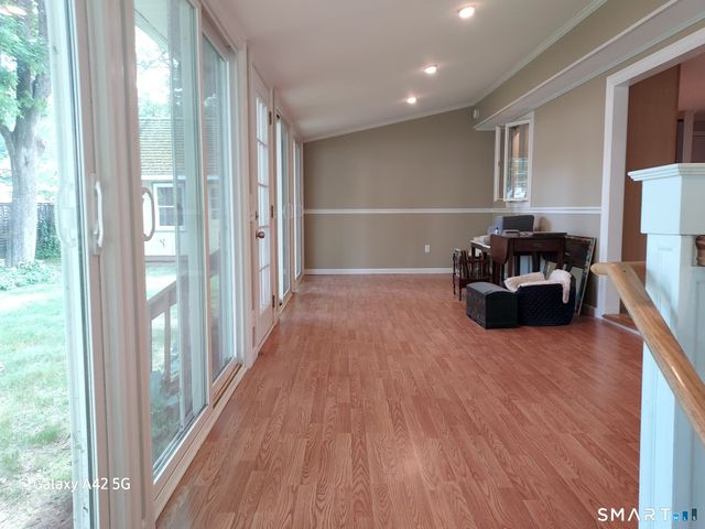 18 Maple Avenue, Essex, CT 06426