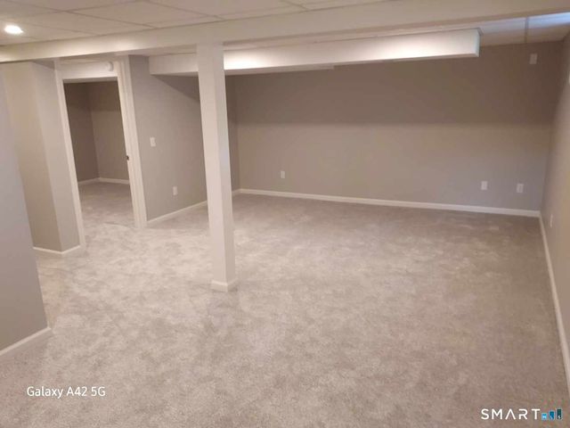 18 Maple Avenue, Essex, CT 06426
