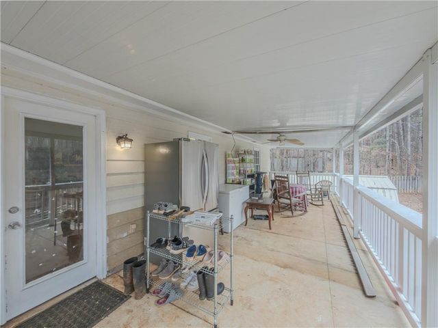 4381 Stoney Creek Court, Loganville, GA 30052