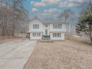 4381 Stoney Creek Court, Loganville, GA 30052