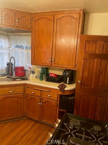 12126 Ainsworth, Los Angeles, CA 90044