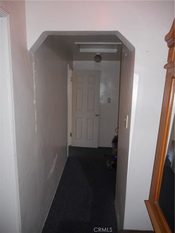 12126 Ainsworth, Los Angeles, CA 90044