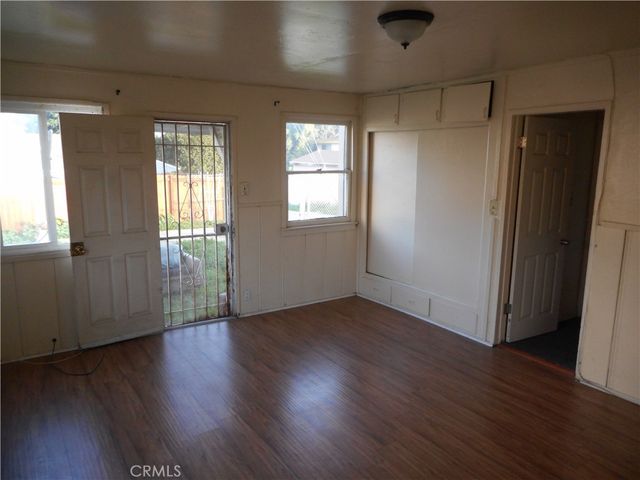 12126 Ainsworth, Los Angeles, CA 90044