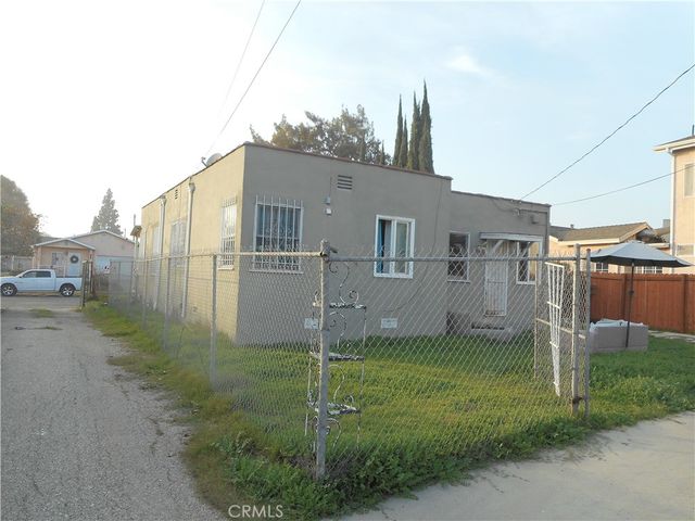12126 Ainsworth, Los Angeles, CA 90044