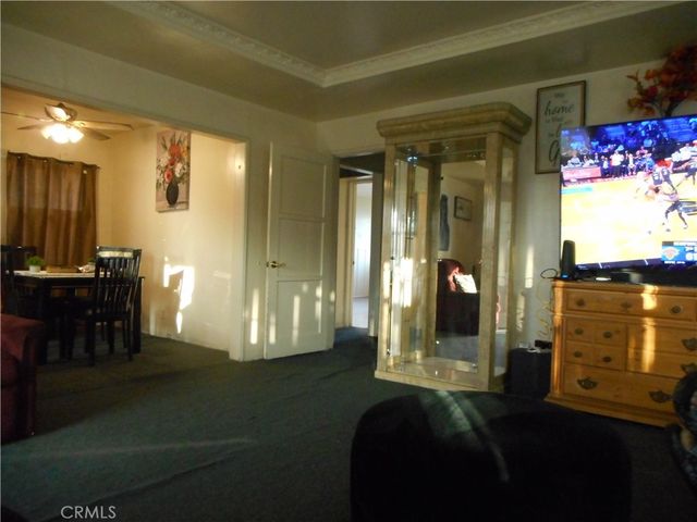 12126 Ainsworth, Los Angeles, CA 90044