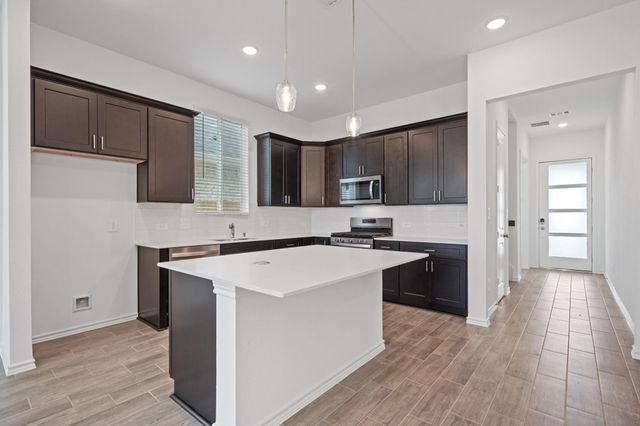 126 Longhorn Run Drive, Montgomery, TX 77356