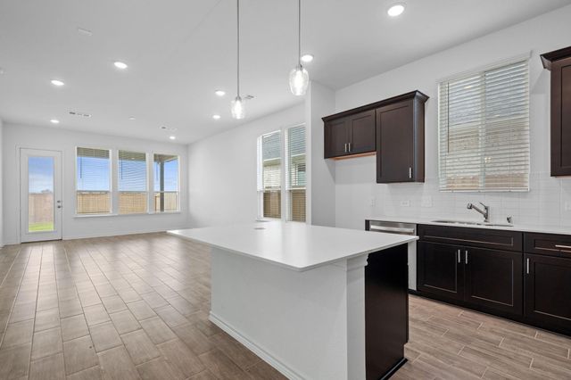 126 Longhorn Run Drive, Montgomery, TX 77356