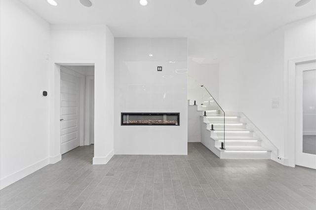 10070 Cedardale Drive, Houston, TX 77055